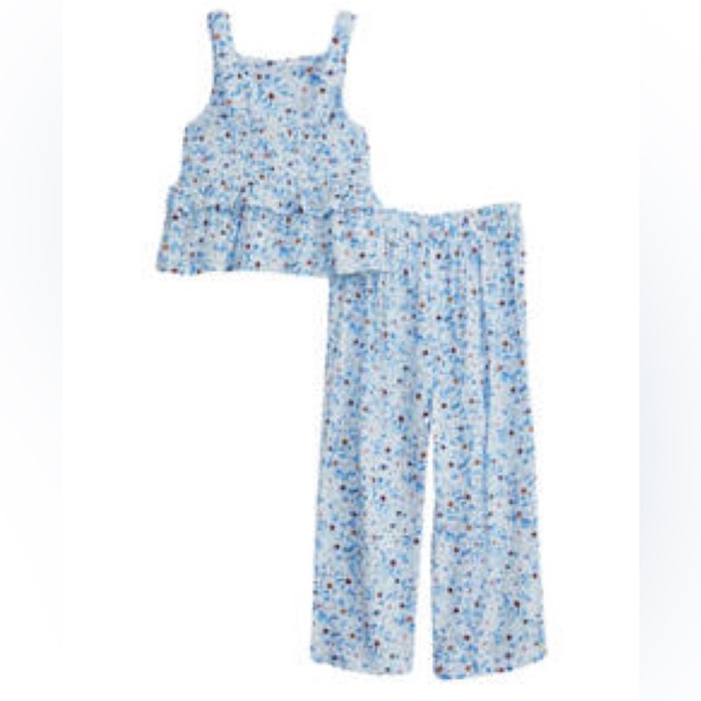 Btween floral matching set
